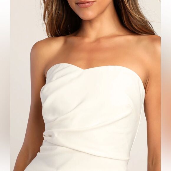 NWOT Lulus Festive Occasion White Ruched Strapless Bodycon Mini Dress Size S - Picture 4 of 16